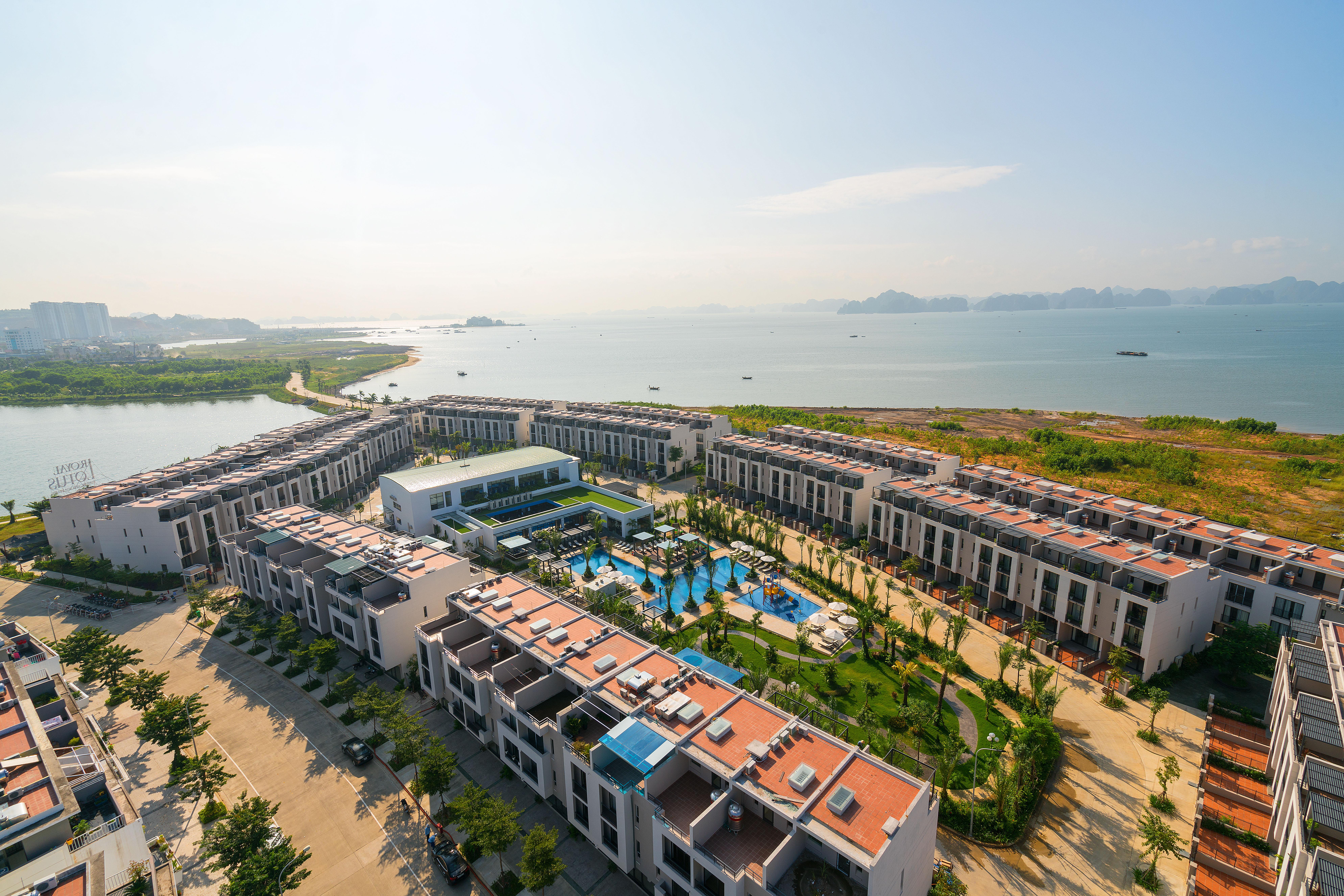 Royal Lotus Ha Long Resort & Villas Exterior photo