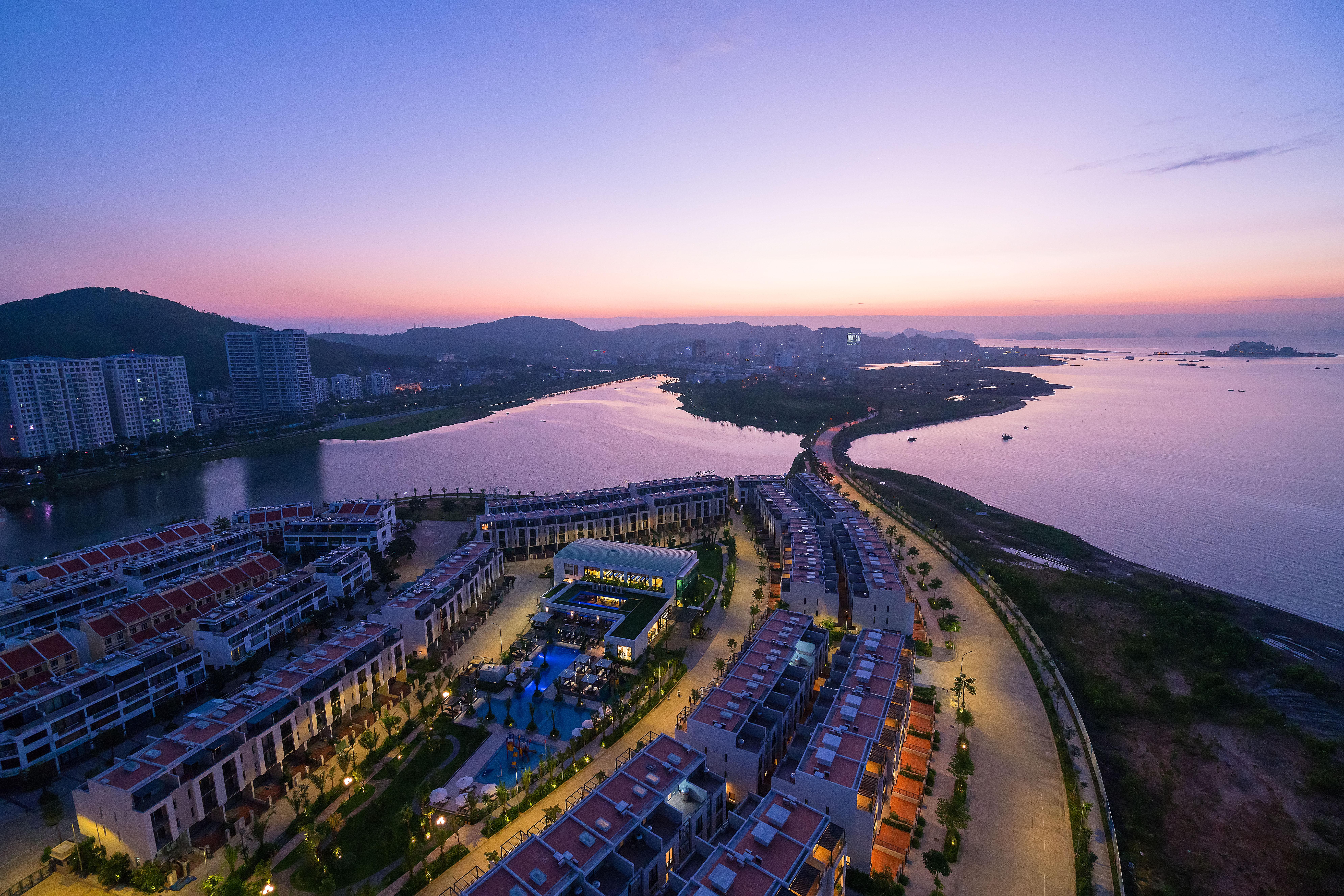Royal Lotus Ha Long Resort & Villas Exterior photo